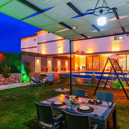 Aramis Vila Kaş